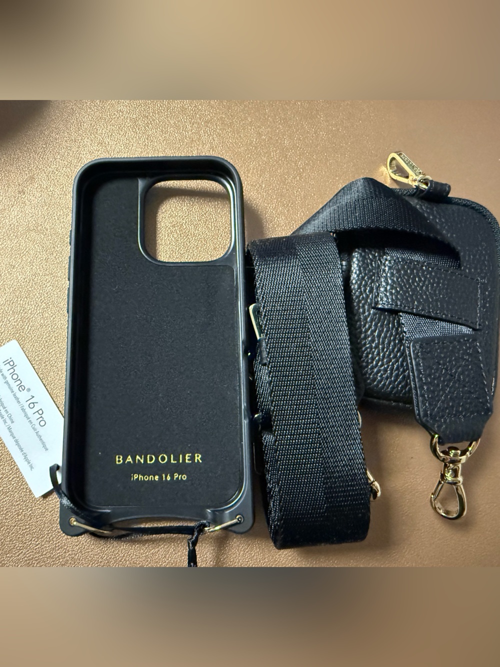 BANDOLIER BODIE iPhone 16 pro, (SOLD OUT)